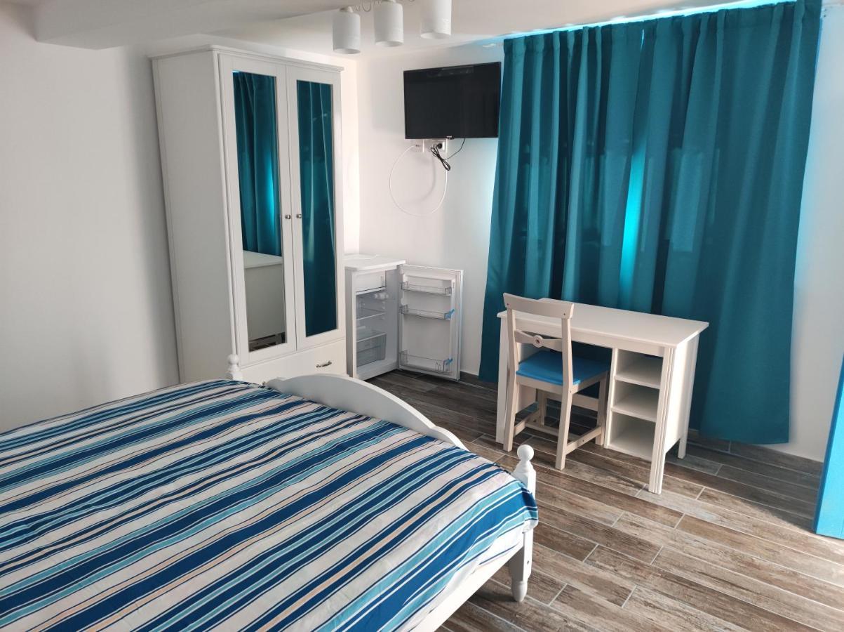 Pensiune Blue Coral Журиловка Экстерьер фото
