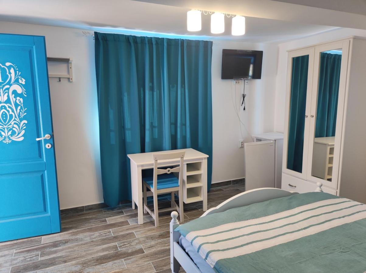 Pensiune Blue Coral Журиловка Экстерьер фото