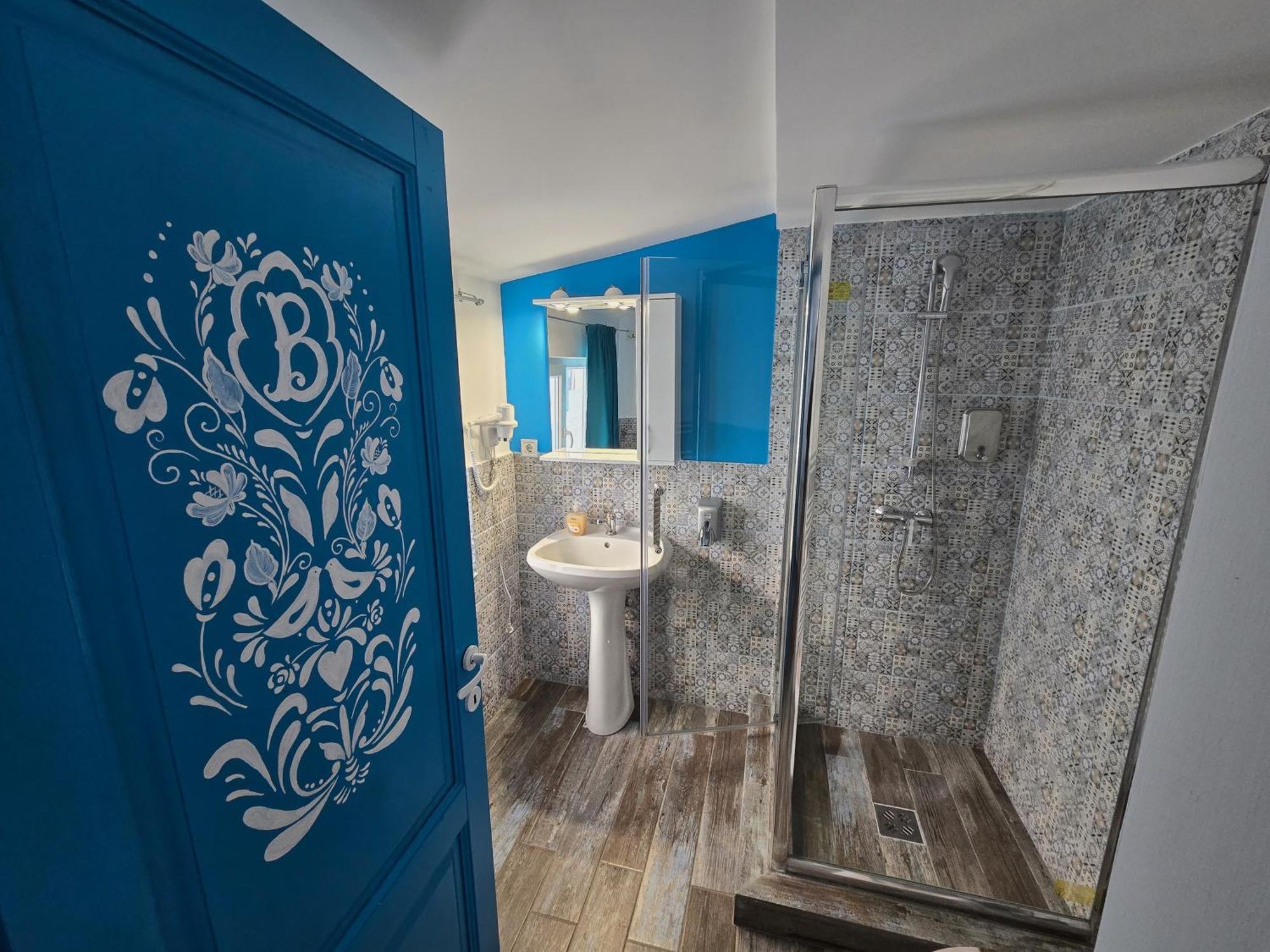 Pensiune Blue Coral Журиловка Экстерьер фото
